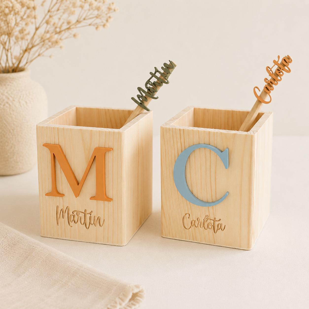 Portalápices de madera personalizados